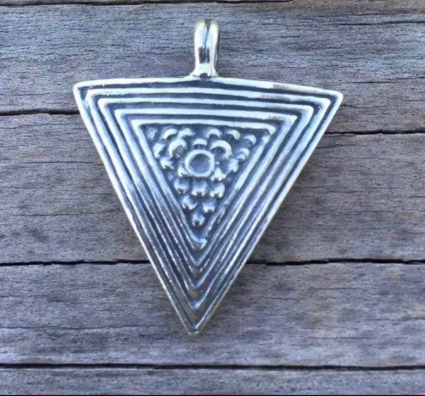 Goddess Kali Yantra Yoni Transformation Pendant