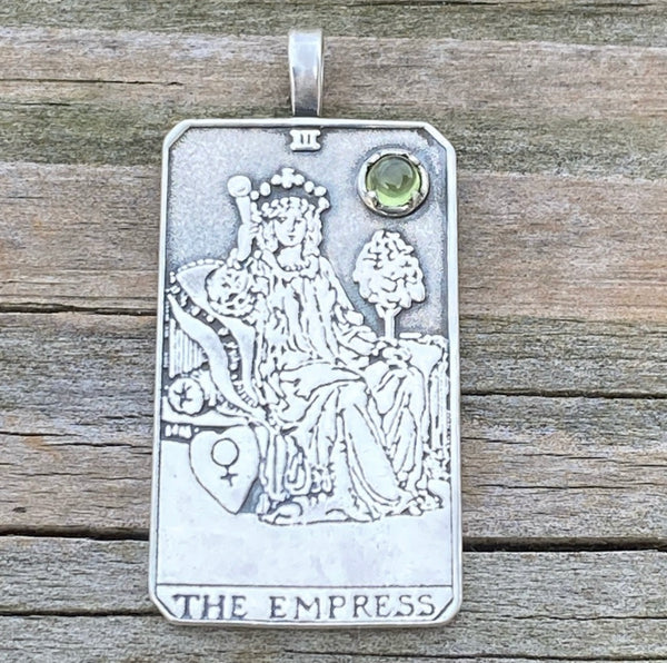 Empress Tarot Card Pendant .925 Sterling Silver Natural Peridot Gem Venus